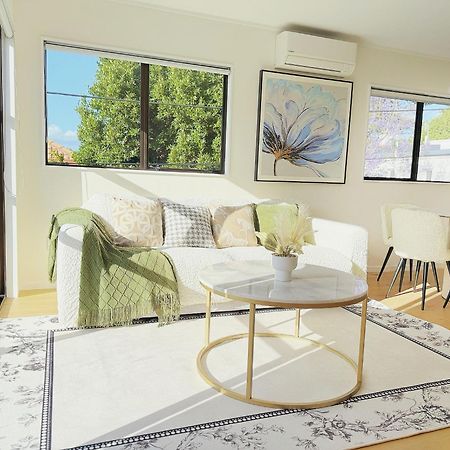 The Luxe Hidden Gem Villa In Auckland Heart - 3 Bedrooms Near Newmarket Westfieldmall Екстериор снимка