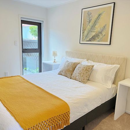 The Luxe Hidden Gem Villa In Auckland Heart - 3 Bedrooms Near Newmarket Westfieldmall Екстериор снимка